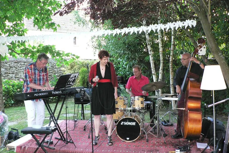 Claire and the Cool Club — photo 2