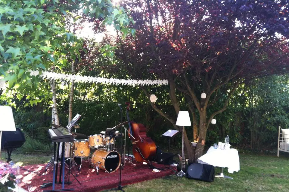 Claire and the Cool Club — photo 3