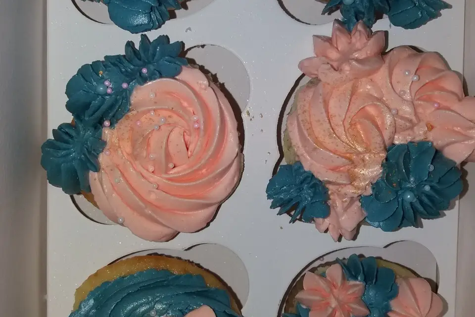 Dine's Cakes — photo 6