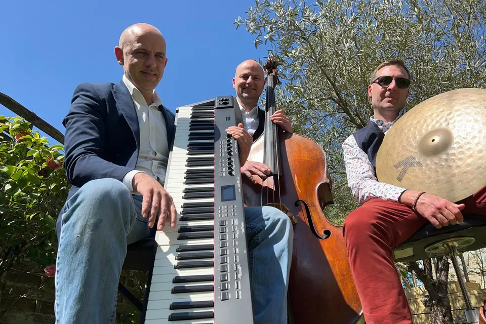 Chill Jazz Trio — photo 4