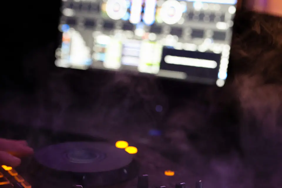 Dj Watt Note — photo 4