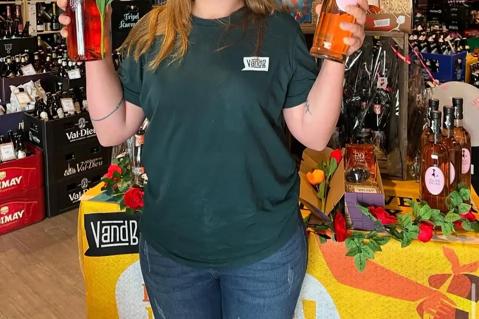 V and B Chambry — photo 2