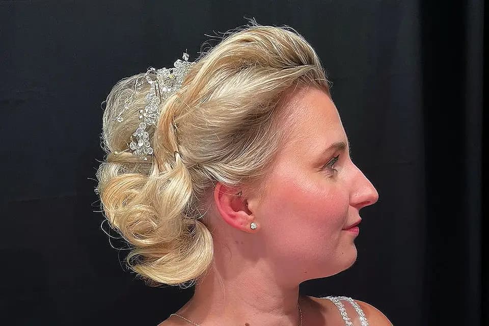 La Coiffure de Mariage by Audrey Bar — photo 7