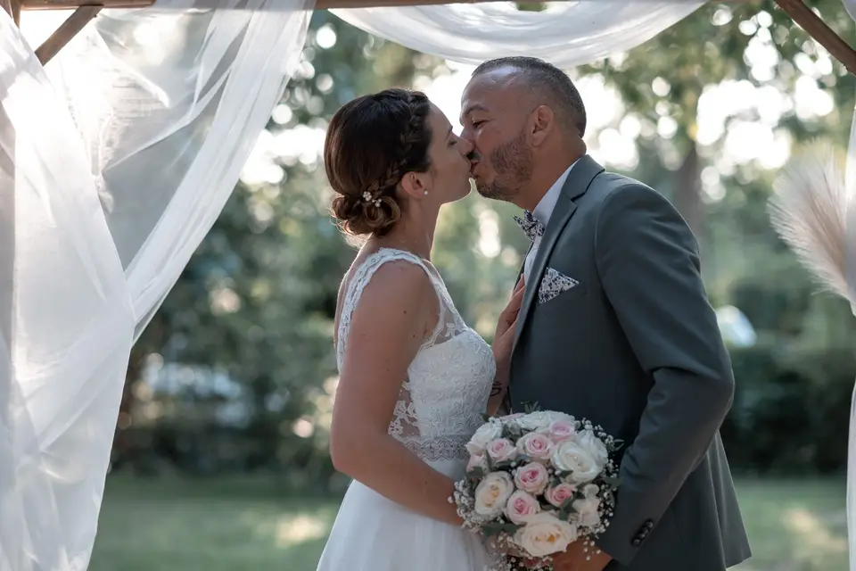 Ikonic Romance — photo 7