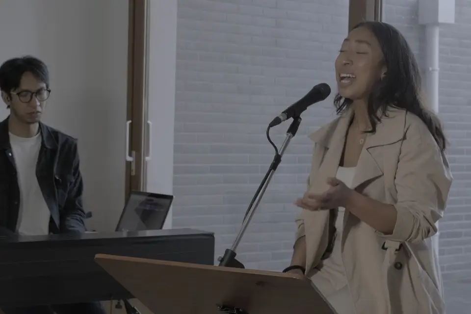 Julia Sound — photo 2