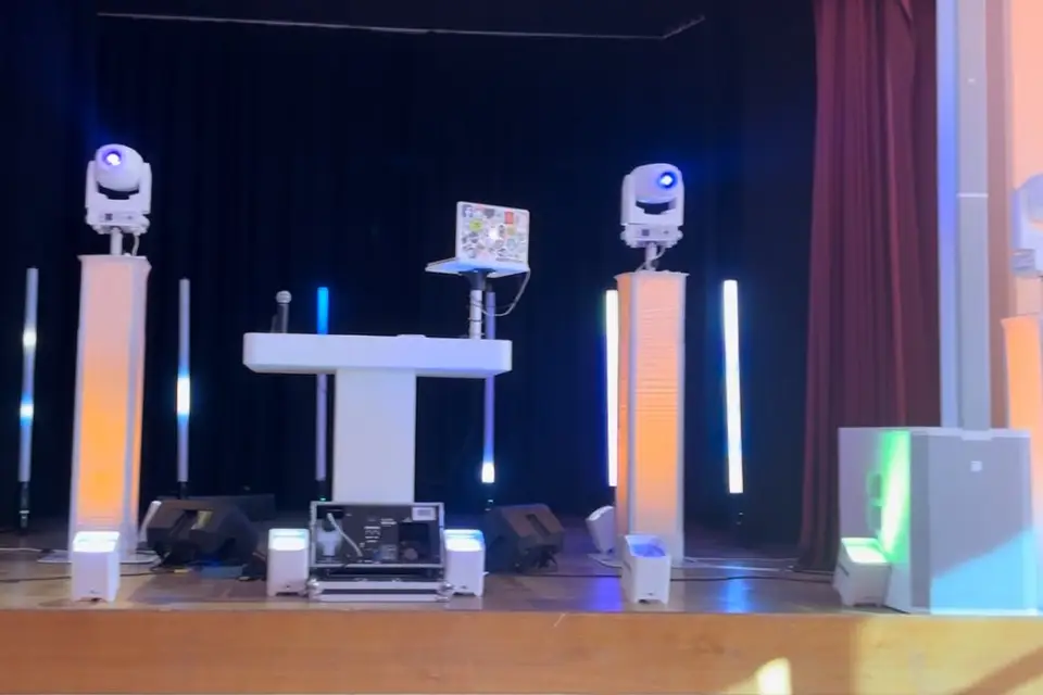 Showmust — photo 8