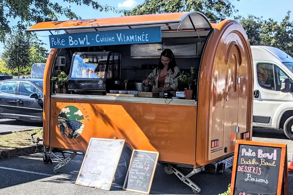 La roulotte orange — photo 1