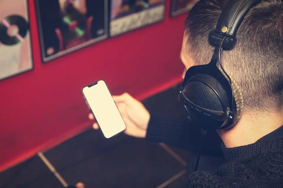 Théo Morti - Chanson Personnalisée — photo 3