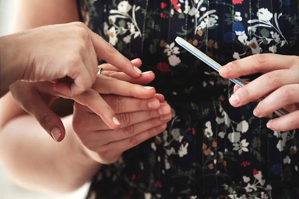 Calia - Manucure Russe — photo 3