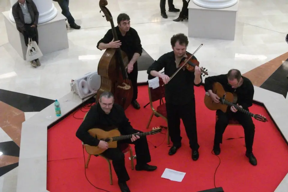 Rue du Pont Orchestre de Jazz Manouche — photo 6