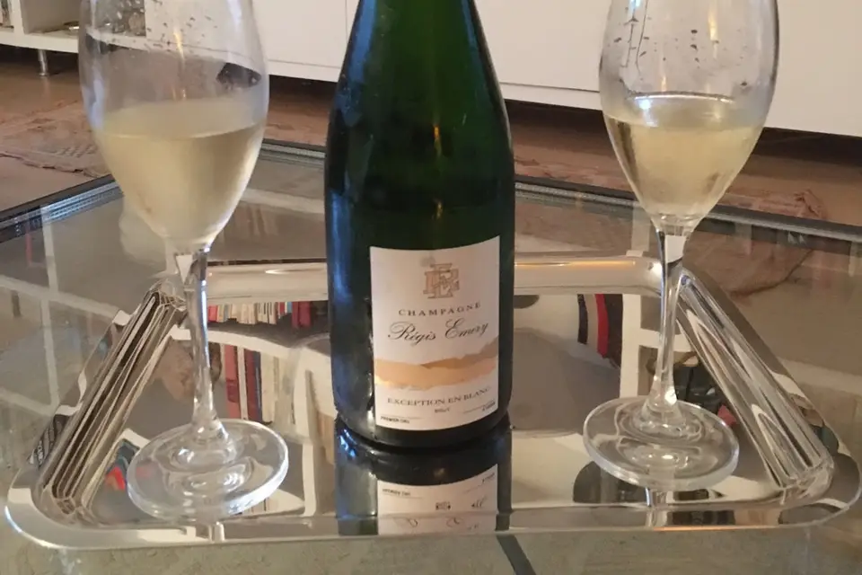 Champagne Régis Emery — photo 1
