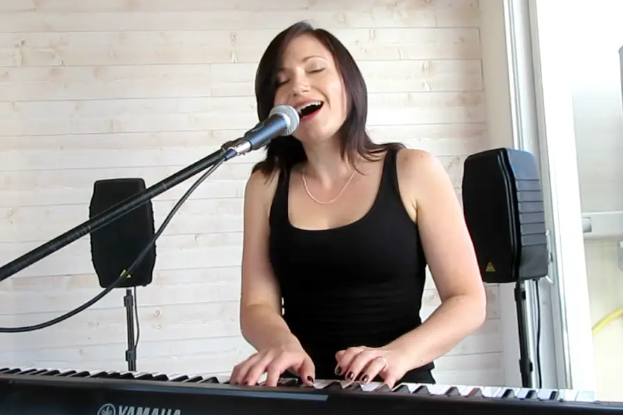 Elena Penalver - Chanteuse, pianiste — photo 8