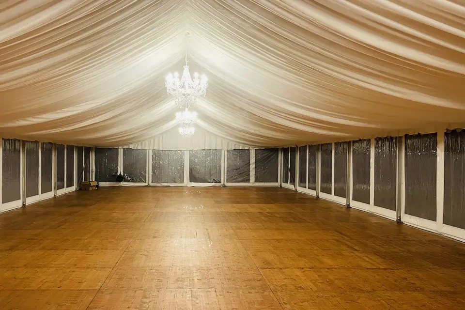 Les Chapiteaux de Bourgogne — photo 3