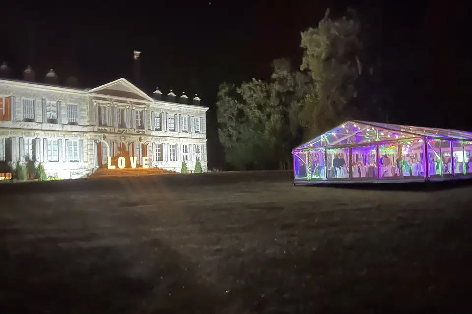 Les Chapiteaux de Bourgogne — photo 1