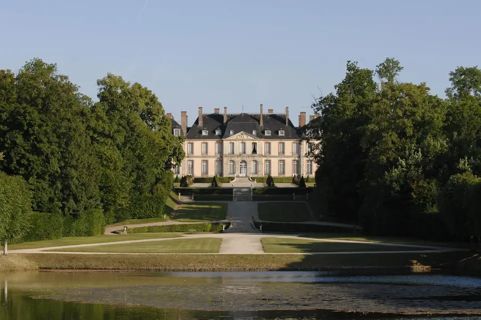 Château de la Motte-Tilly — photo 1