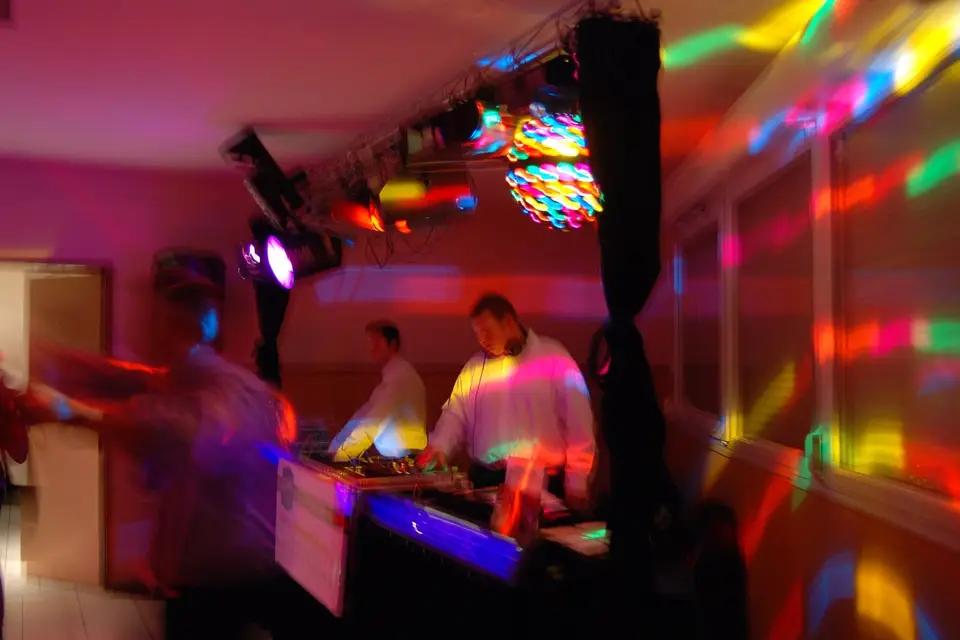 Showtail Light — photo 4