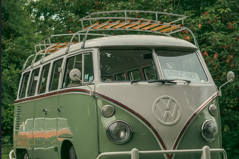 Fun & Vintage Location — photo 1