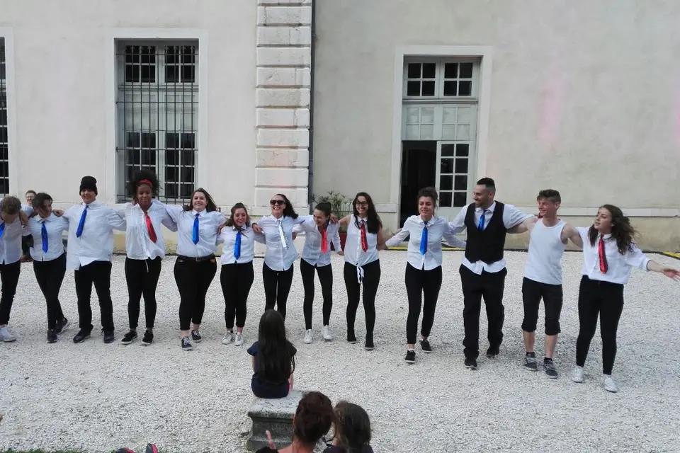 Pass Your Joy — photo 8