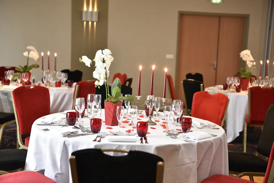 Le Francis — photo 1