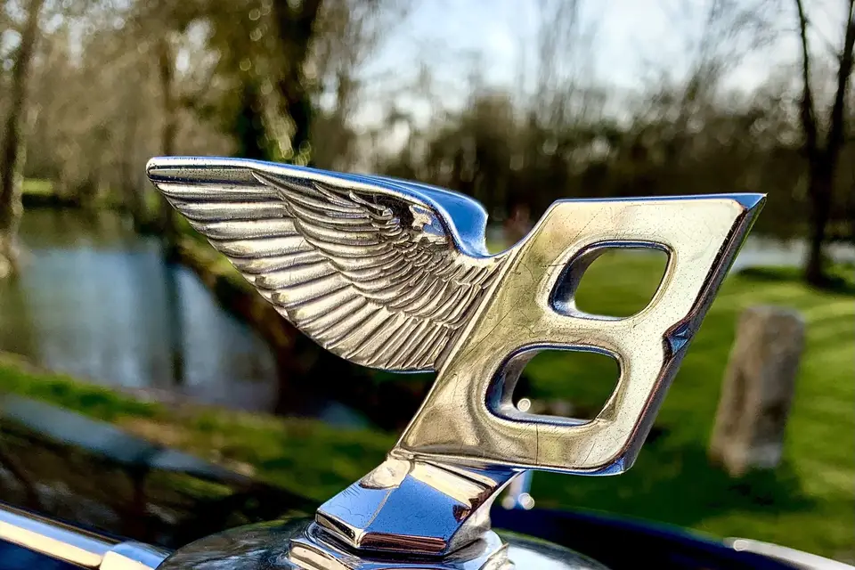 Luxury Car Location — photo 4