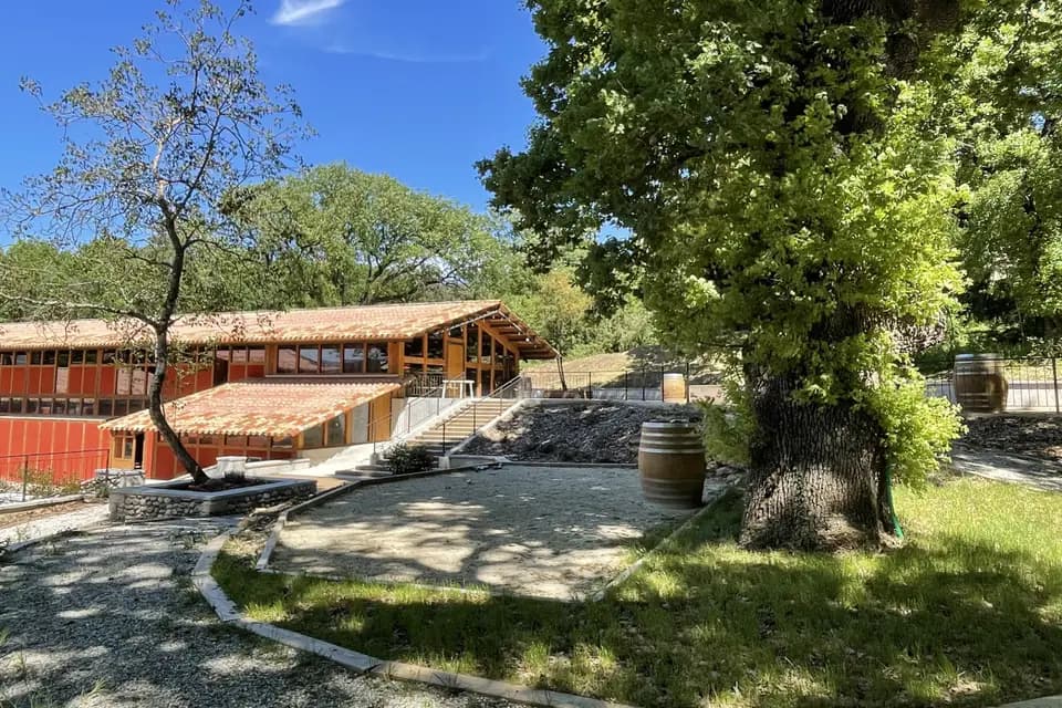 Domaine de Chateau Rousset — photo 1