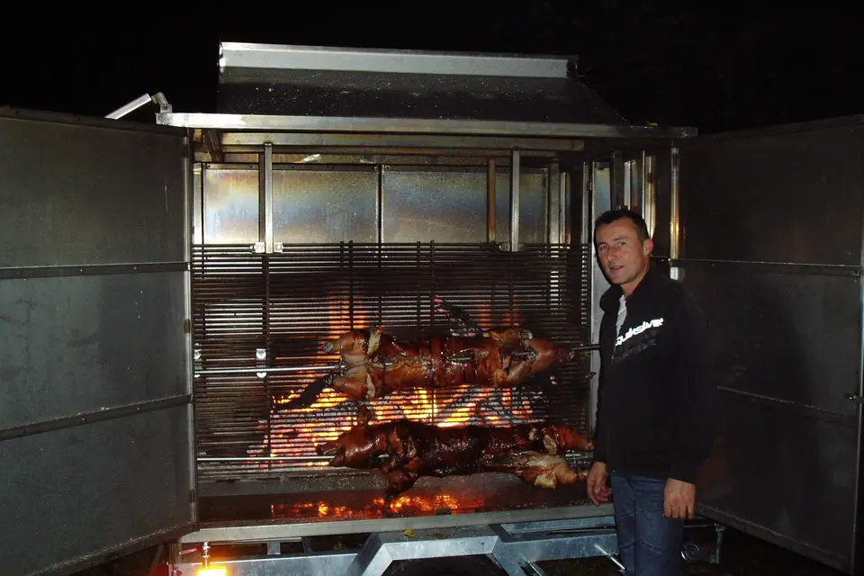 Au Cochon Grillé Adoré — photo 1