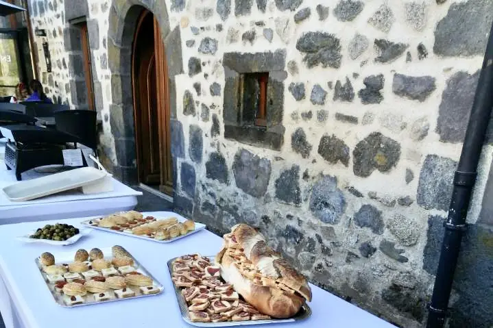 Réception vulcanique — photo 1