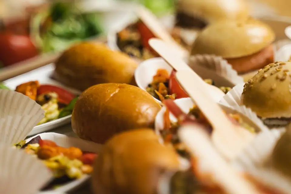 2 el Traiteur — photo 7