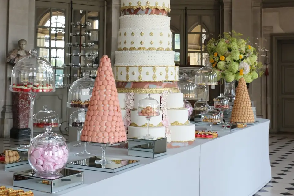 Maxim's Traiteur — photo 1