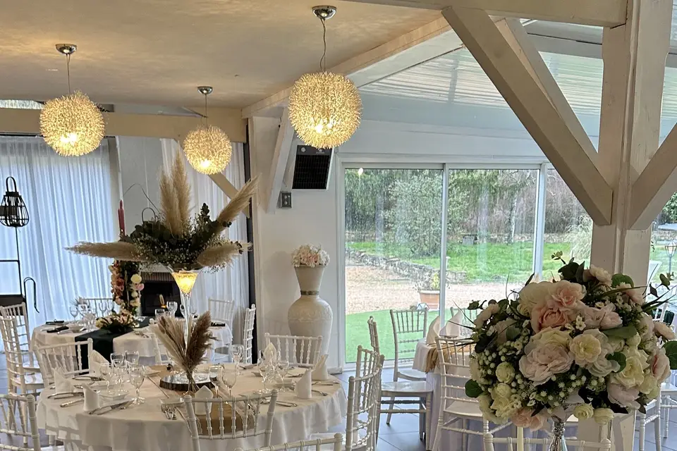 Le Domaine des Pierres Dorées — photo 4