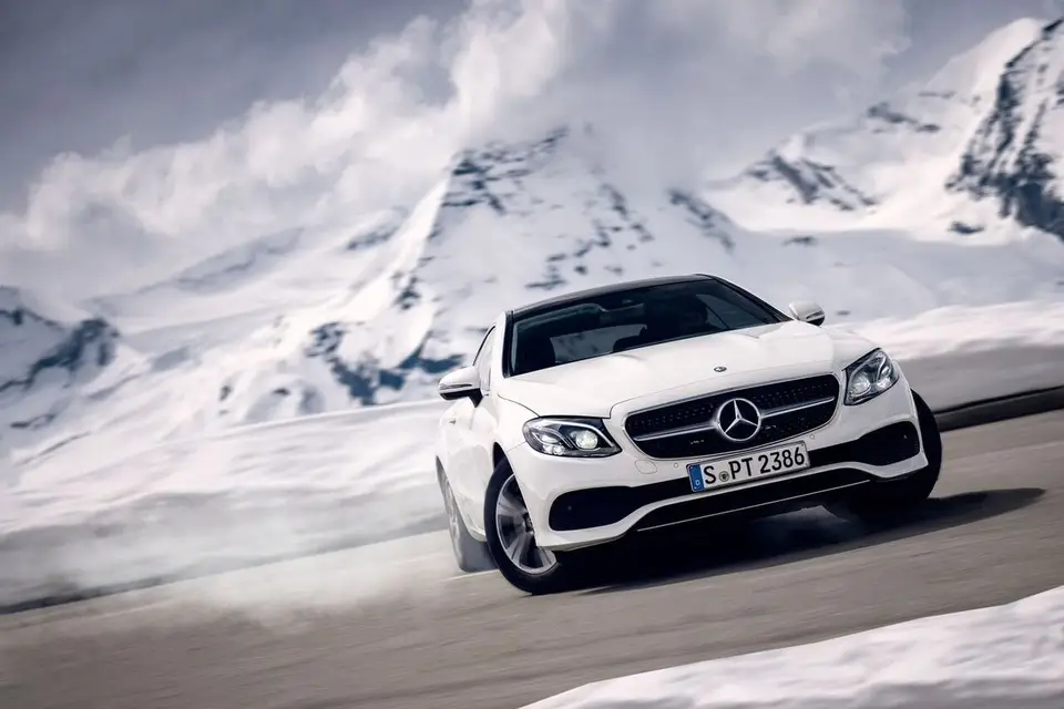 Mercedes-Benz Rent Lyon Saint Fons — photo 3