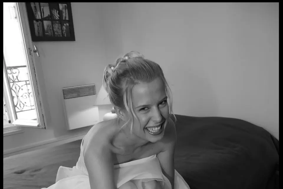 Studio Pose T — photo 6