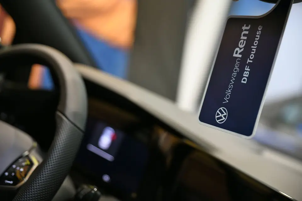 Volkswagen Rent — photo 1
