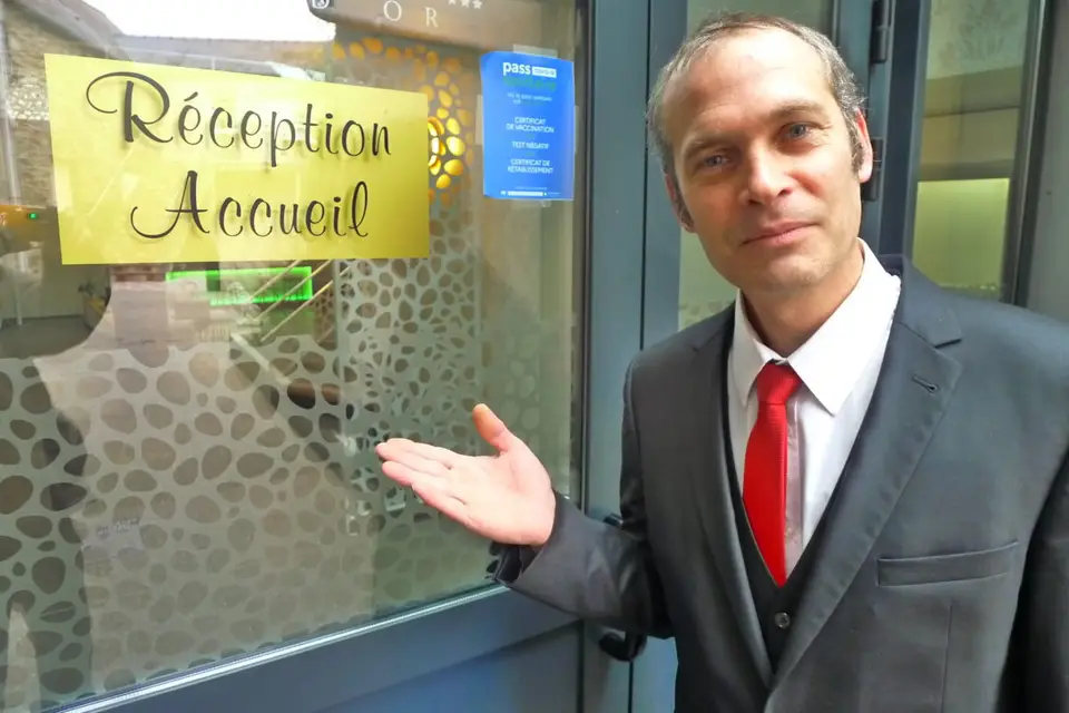 André - Faux serveur — photo 5