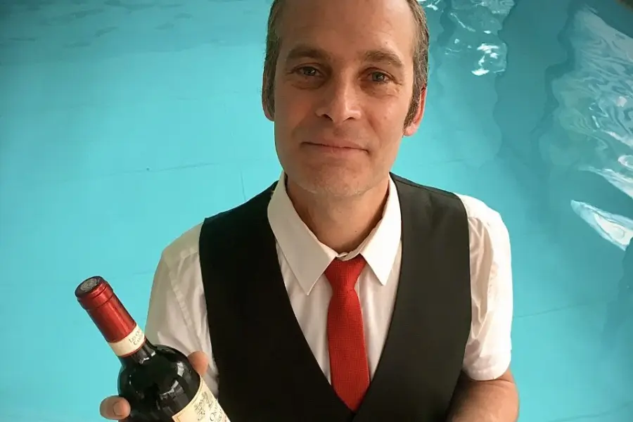 André - Faux serveur — photo 1