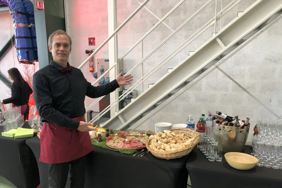 André - Faux serveur — photo 3