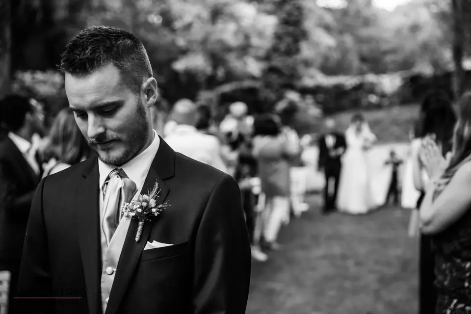 A Deux Mains Tenant — photo 9