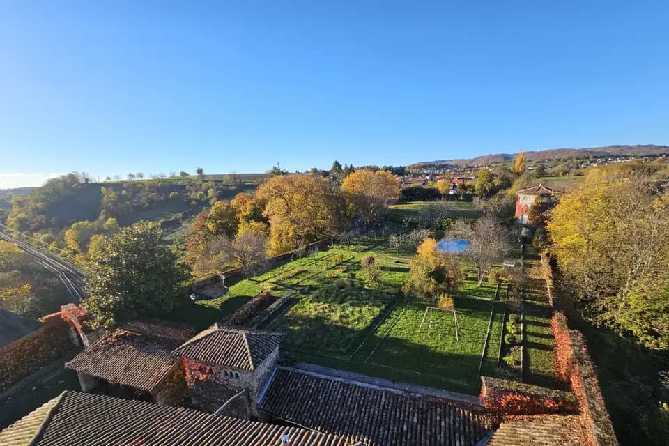 Chateau de Réaumont — photo 2