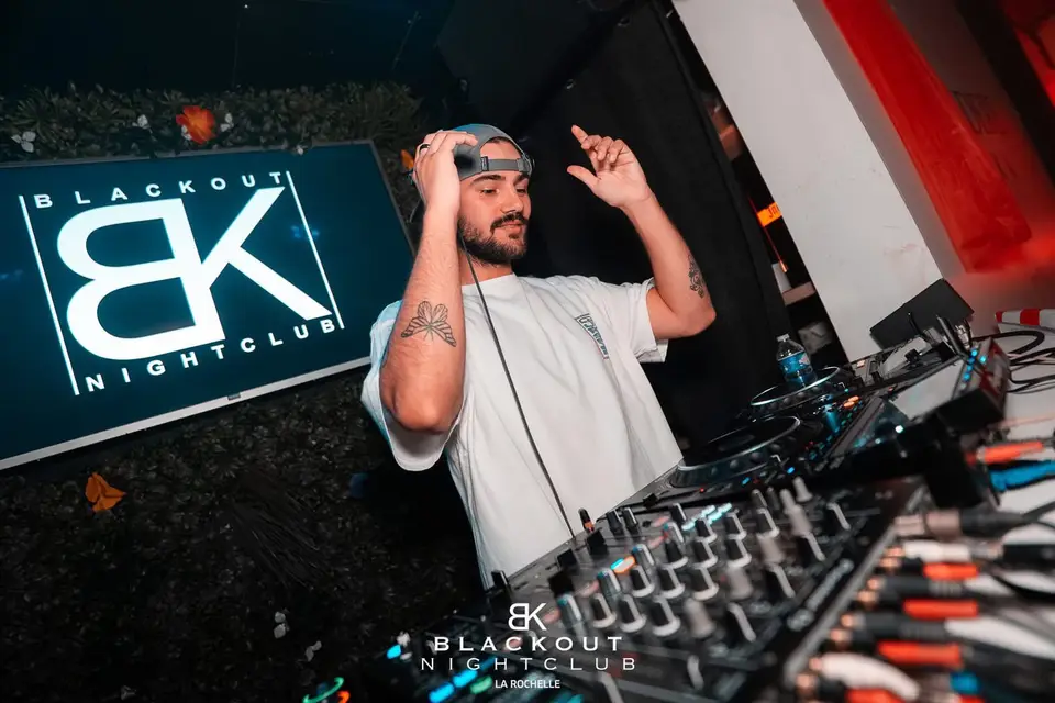 Night For You — photo 3