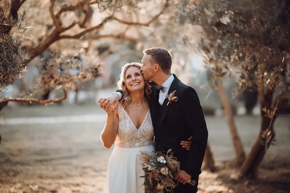 Story By Ludi — photo 4