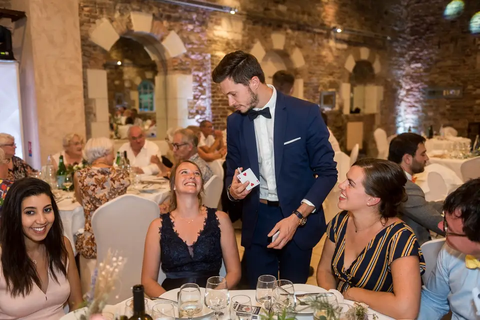 Thibault Surest Magicien Mentaliste — photo 1