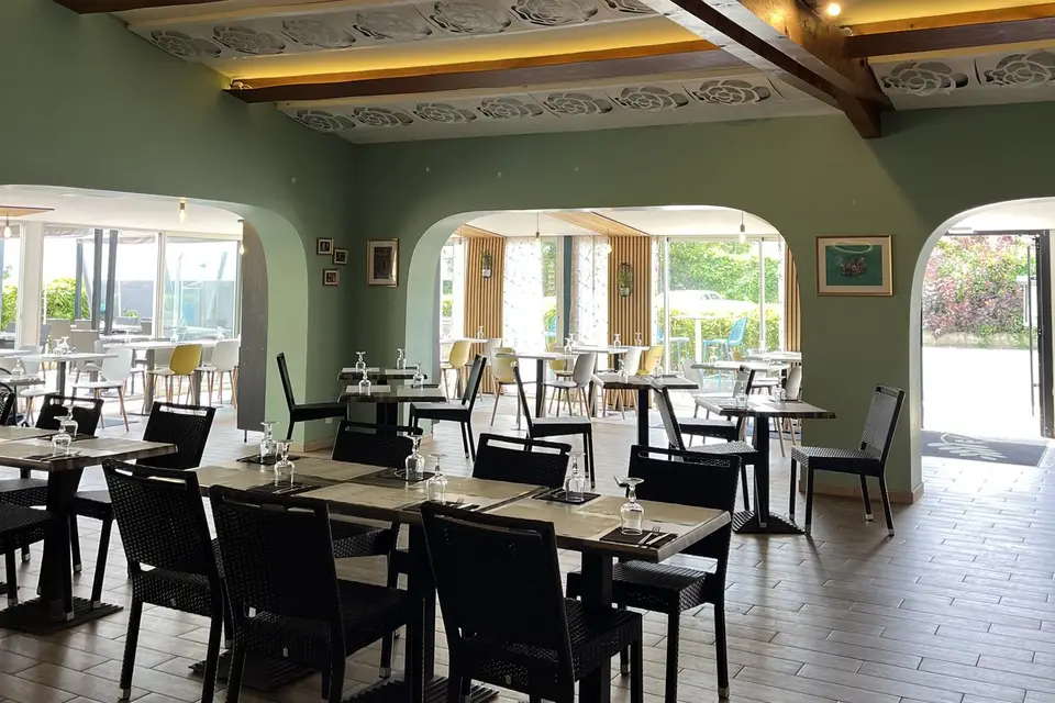 Naia restaurant — photo 3