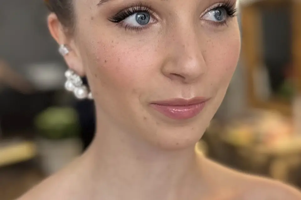 Claire Make-up Artist