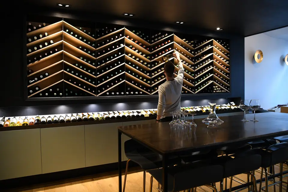 A Vin Pas Des Marches — photo 8