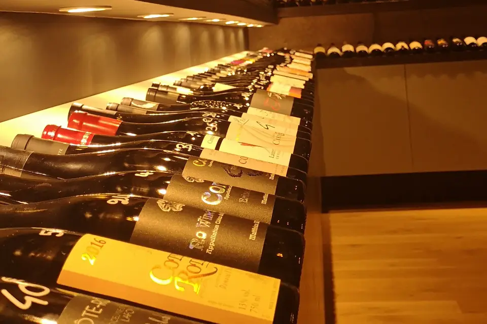 A Vin Pas Des Marches — photo 7