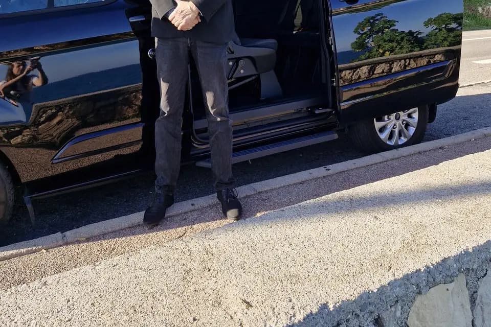 Azur Van Transfert — photo 6