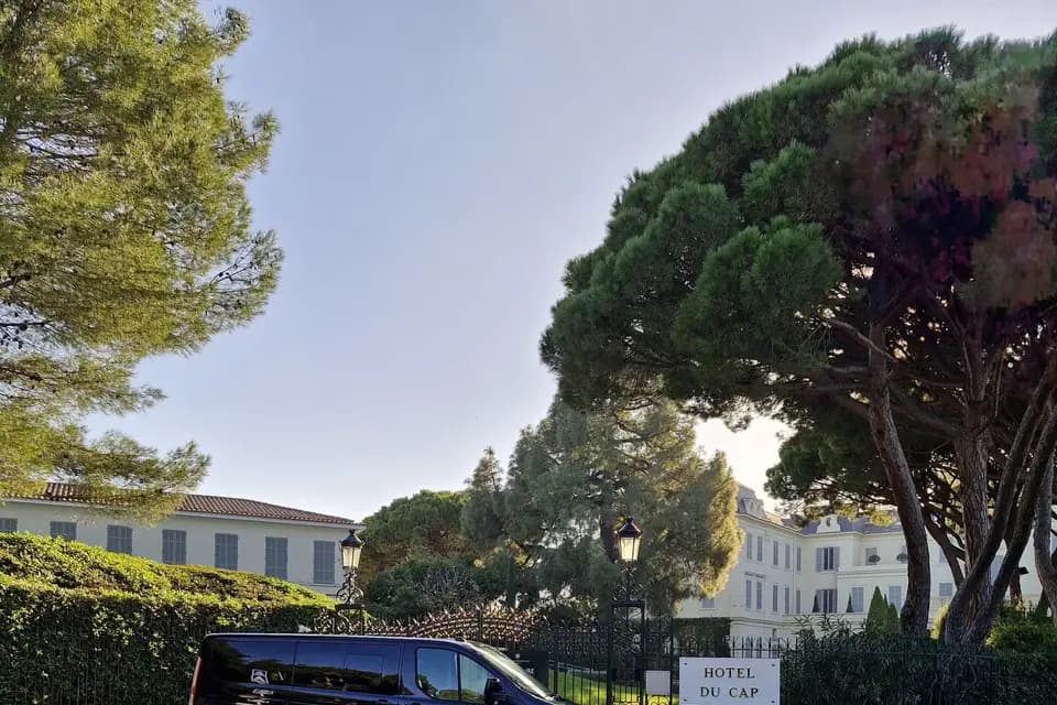 Azur Van Transfert — photo 7