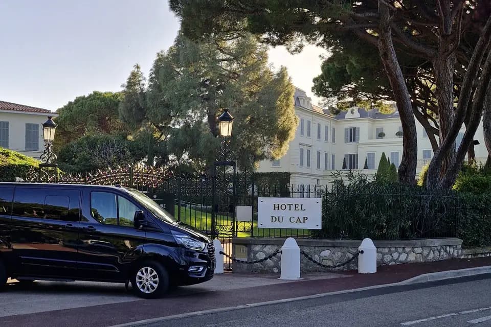 Azur Van Transfert — photo 3