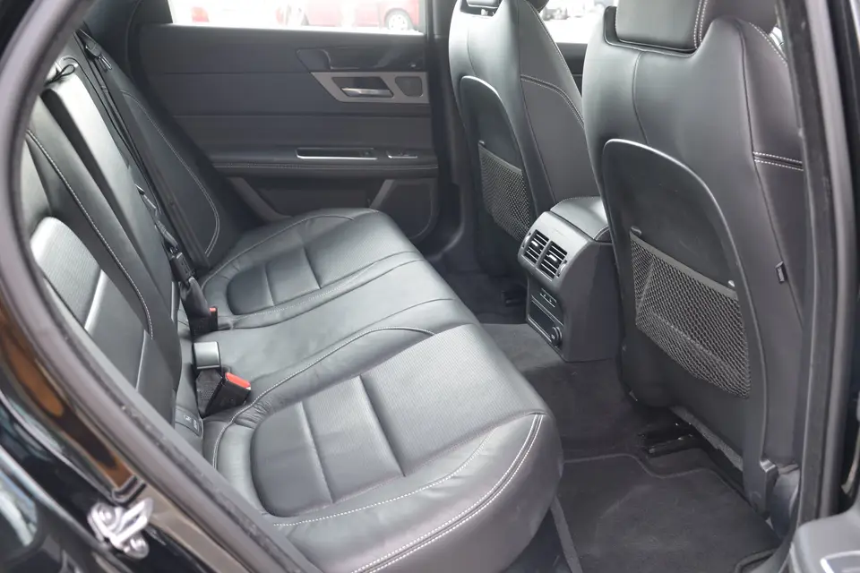 Provence Prestige Car — photo 4