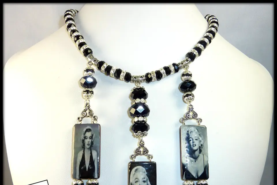 Un Brin De Folie — photo 3